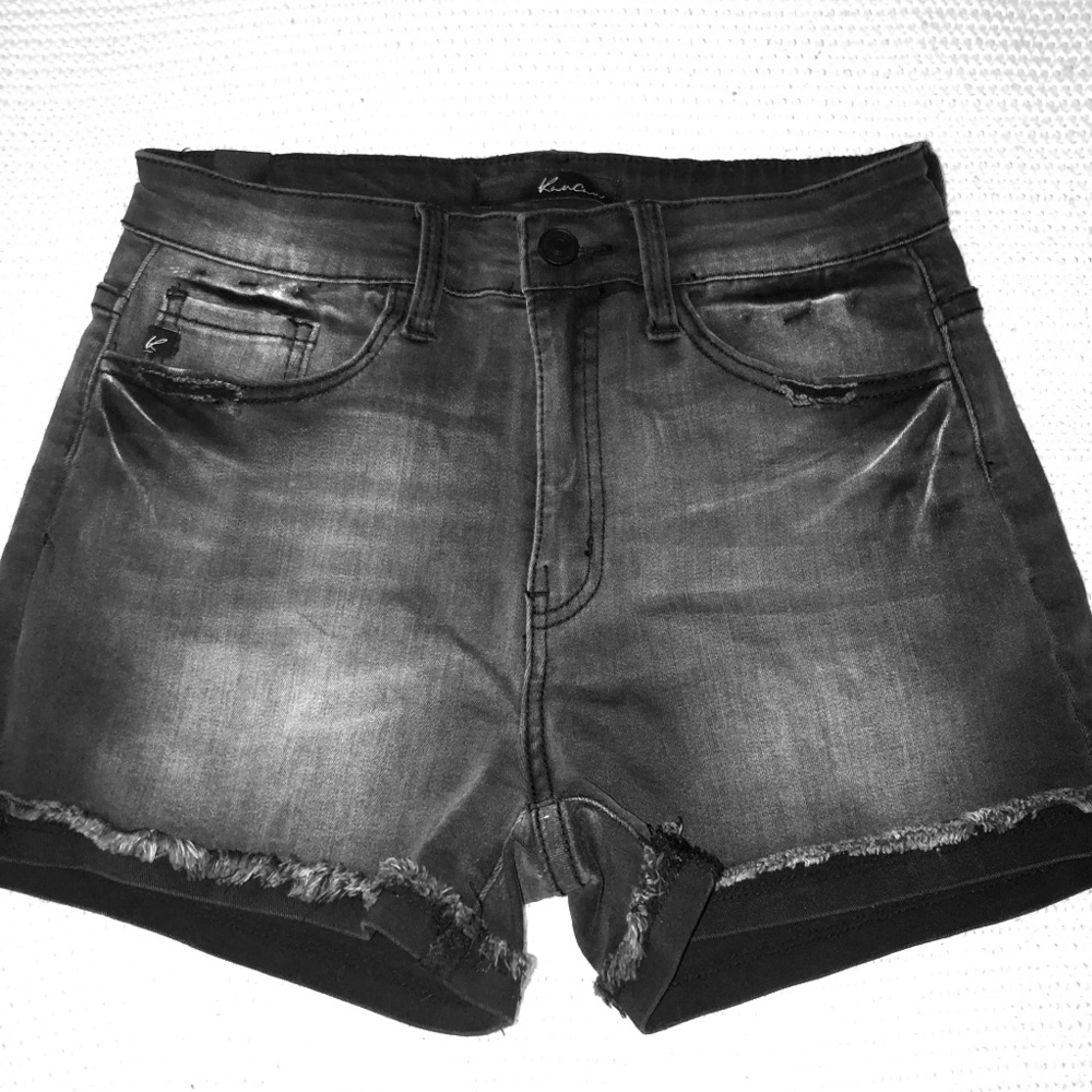 KanCan High rise black grey shorts size 7/27